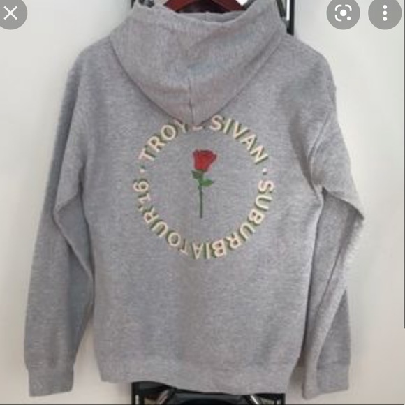 PacSun Tops - Hoodie